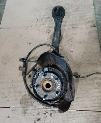 Citroen C-Crosser Rear wheel hub NOCODE