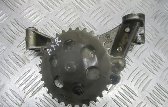 Skoda Octavia Mk1 (1U) Oil pump 06A115121