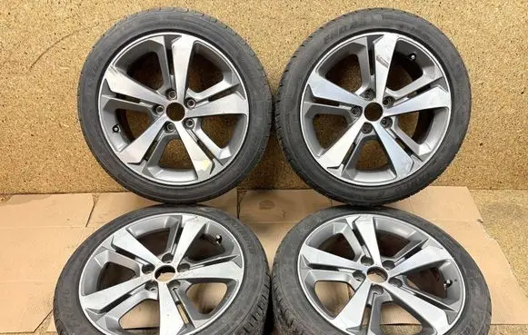 Peugeot 308 R17 alloy rim 9677989777