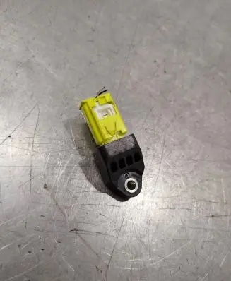 Toyota Auris E180 Airbag deployment crash/impact sensor 8983102160