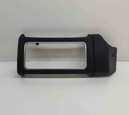 Radio/GPS head unit trim