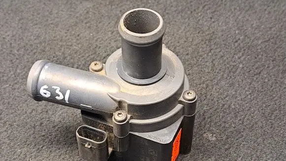 Audi A5 8T 8F Electric auxiliary coolant/water pump 059121012A
