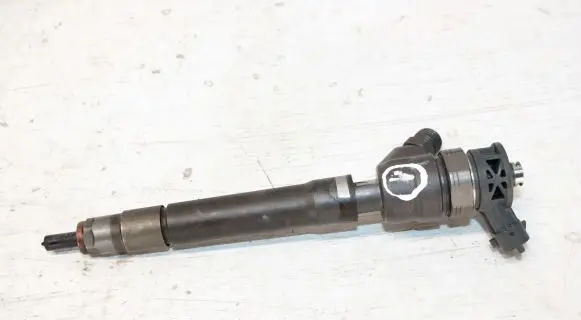 Nissan NV300 Fuel injector 0445110569