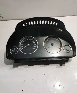 BMW 5 F10 F11 Speedometer (instrument cluster) 928048301 25811511 9280483