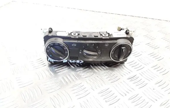 Mercedes-Benz A W169 Climate control unit A1698301385