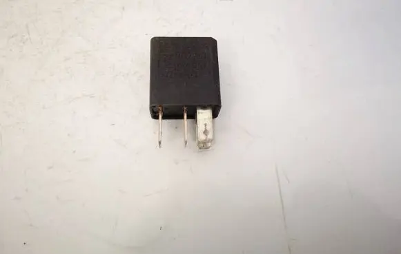 Opel Corsa D Other relay 24435922