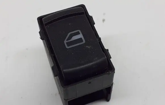 Volkswagen PASSAT B5 Electric window control switch 1J0959855