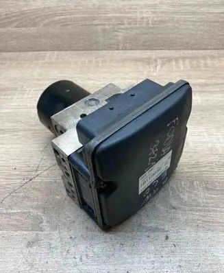 BMW 5 E60 E61 ABS Pump 6783360 0265960327