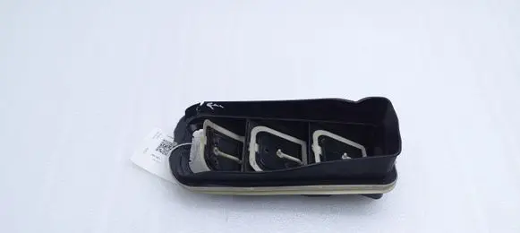 Peugeot 5008 II Quarter panel pressure vent 9678565780
