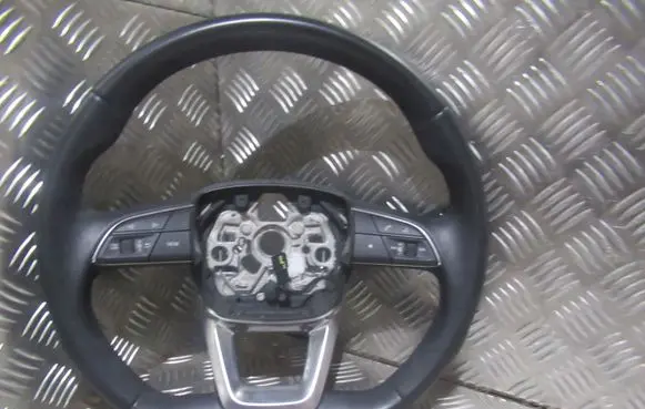 Audi RS Q3 Steering wheel 