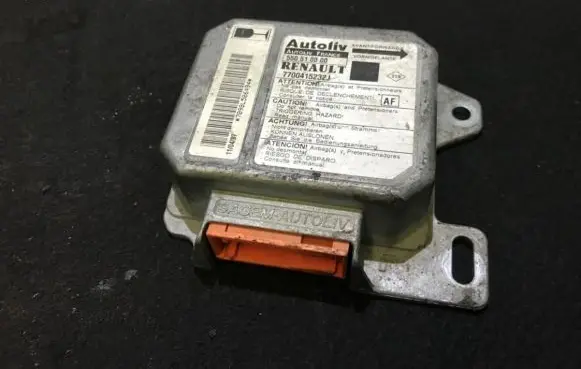 Renault Scenic I Airbag control unit/module 7700415232J 550510000