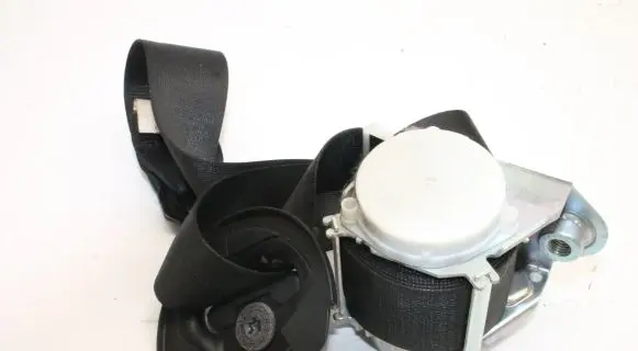 BMW X3 E83 Front seatbelt 34003071B
