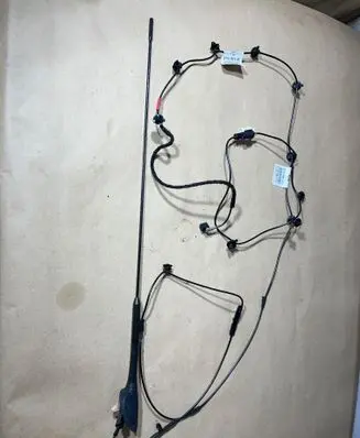 Ford Turneo Courier Radio antenna ET7618812FC 20140228a
