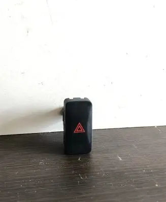 Nissan Leaf I (ZE0) Hazard light switch 63207