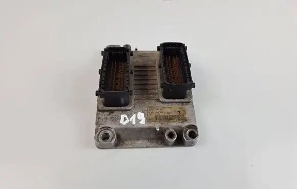 Fiat Idea Engine control unit/module 0261208205 ME73H4F020 784132