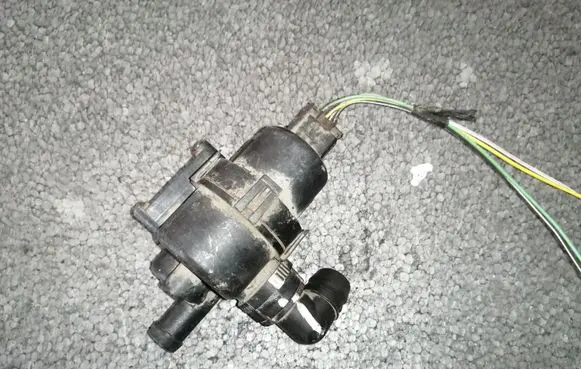 Mazda 3 II Electric auxiliary coolant/water pump 0261222020