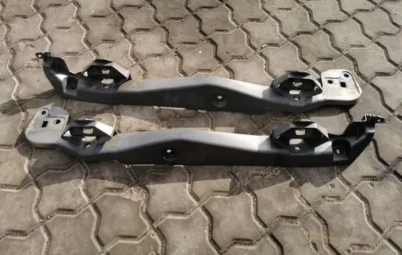 Renault Laguna III Fender mounting bracket 901260001R