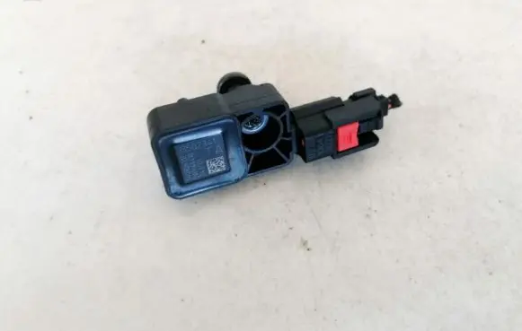Opel Insignia A Airbag deployment crash/impact sensor 13502341 340806311