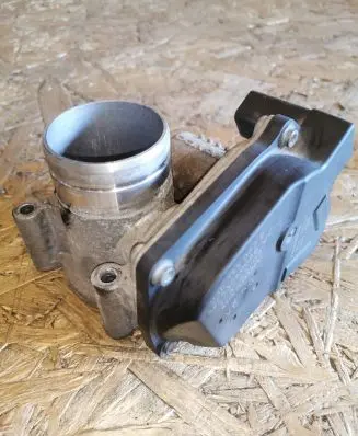 Volkswagen Polo IV 9N3 Throttle valve 03D133062E A2C53060088
