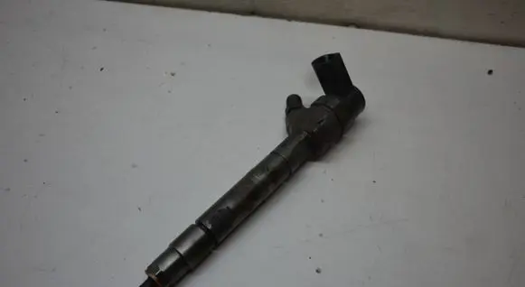 Mercedes-Benz E W211 Fuel injector A6280700487 0445110104