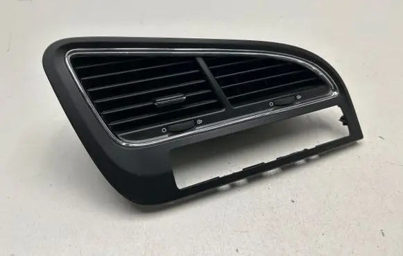 Peugeot 5008 Dash center air vent grill 9686528077