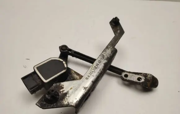Mercedes-Benz GLK (X204) Rear air suspension level height sensor A0035426618