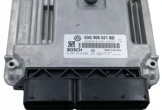 Volkswagen PASSAT B8 Engine control unit/module 03G906021BD