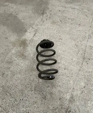 Nissan Note (E11) Rear coil spring