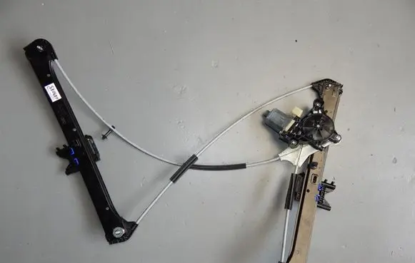 Audi A3 S3 8V Front door window regulator with motor 8V3837461A