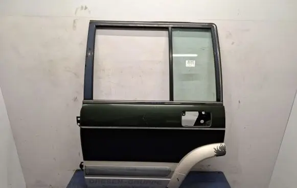Isuzu Trooper Rear door