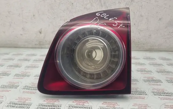 Volkswagen Golf Plus Tailgate rear/tail lights 5M0945094D