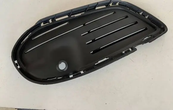 Mercedes-Benz C W205 Front bumper lower grill A2058854023