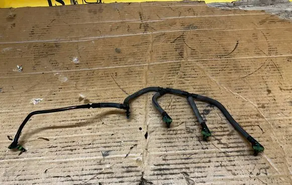 Ford Mondeo MK V Fuel line pipe 