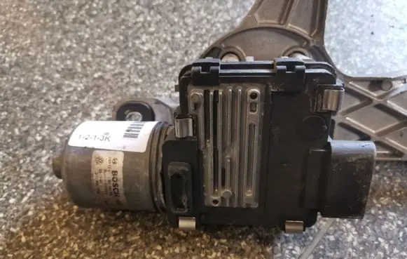 Volkswagen Phaeton Wiper motor 0390241705 3D1955120A