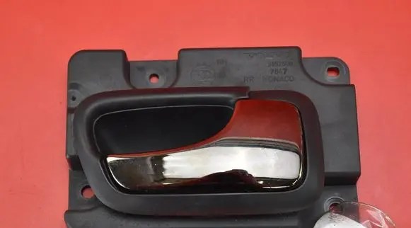 Volvo XC70 Front door interior handle 9152500