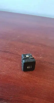 BMW 7 E38 Central locking switch button 8360828