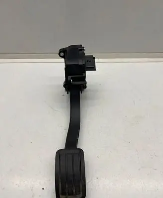 Citroen C4 II Picasso Accelerator throttle pedal 9674829780 86ET40 1713452