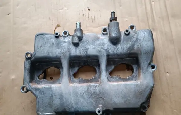Subaru Outback (BS) Rocker cam cover 13278AA290 13278AA291