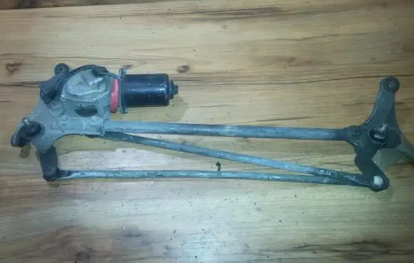 Honda Prelude Front wiper linkage and motor