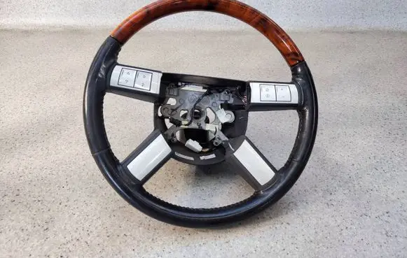 Chrysler 300 - 300C Steering wheel