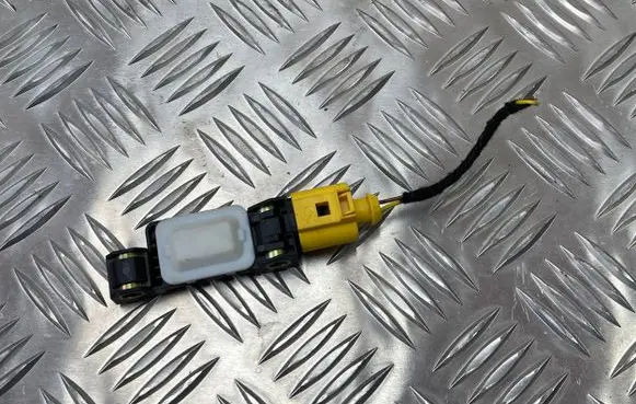 Audi A3 S3 8P Airbag deployment crash/impact sensor 4B0959643E