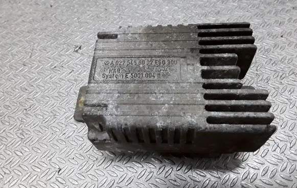 Coolant fan relay