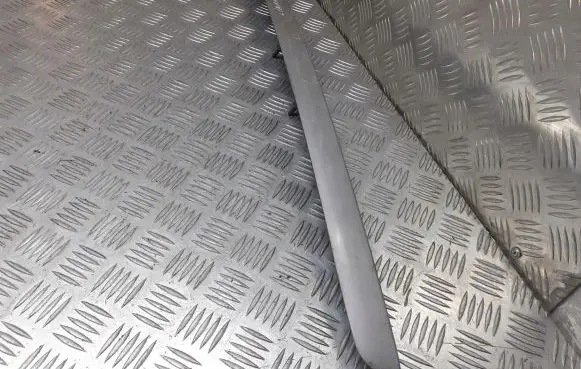 Suzuki Liana Rear window tailgate spoiler Z2S