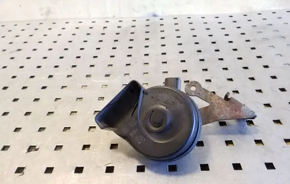 Volkswagen PASSAT CC Horn signal 7N0951221A