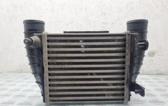 Audi A4 S4 B7 8E 8H Intercooler radiator 8E0145806M