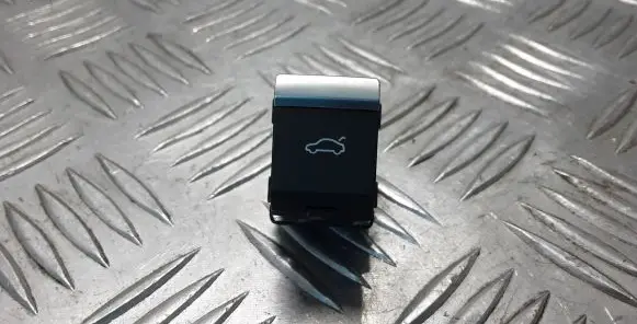 Audi A4 S4 B9 Tailgate opening switch 4M0959831A