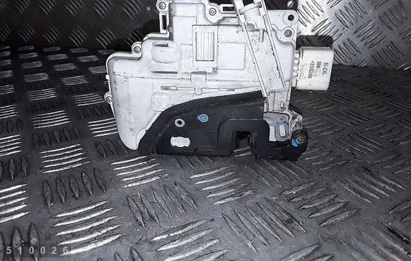 Front door lock