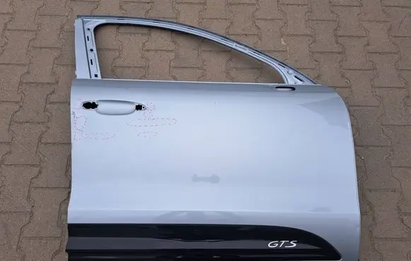 Porsche Macan (95B) Front door 95B831312A