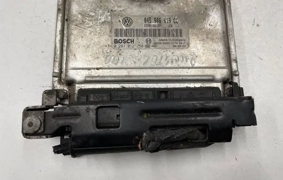 Skoda Roomster (5J) Engine control unit/module 045906019CC 1039S16453 0281012750