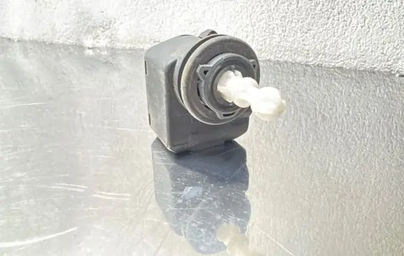 Opel Insignia A Headlight level adjustment motor 00883030